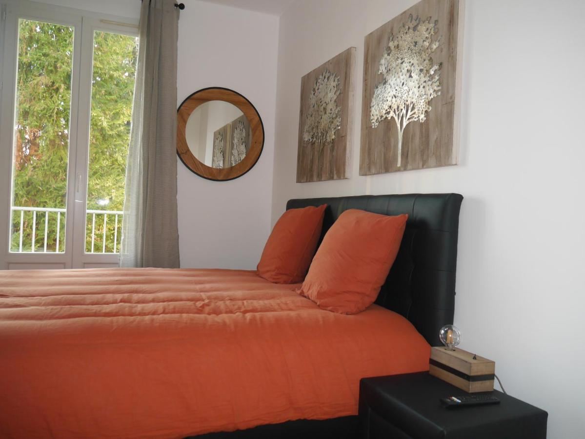 Spacieux F5 au parc arboré Orsay Extérieur photo